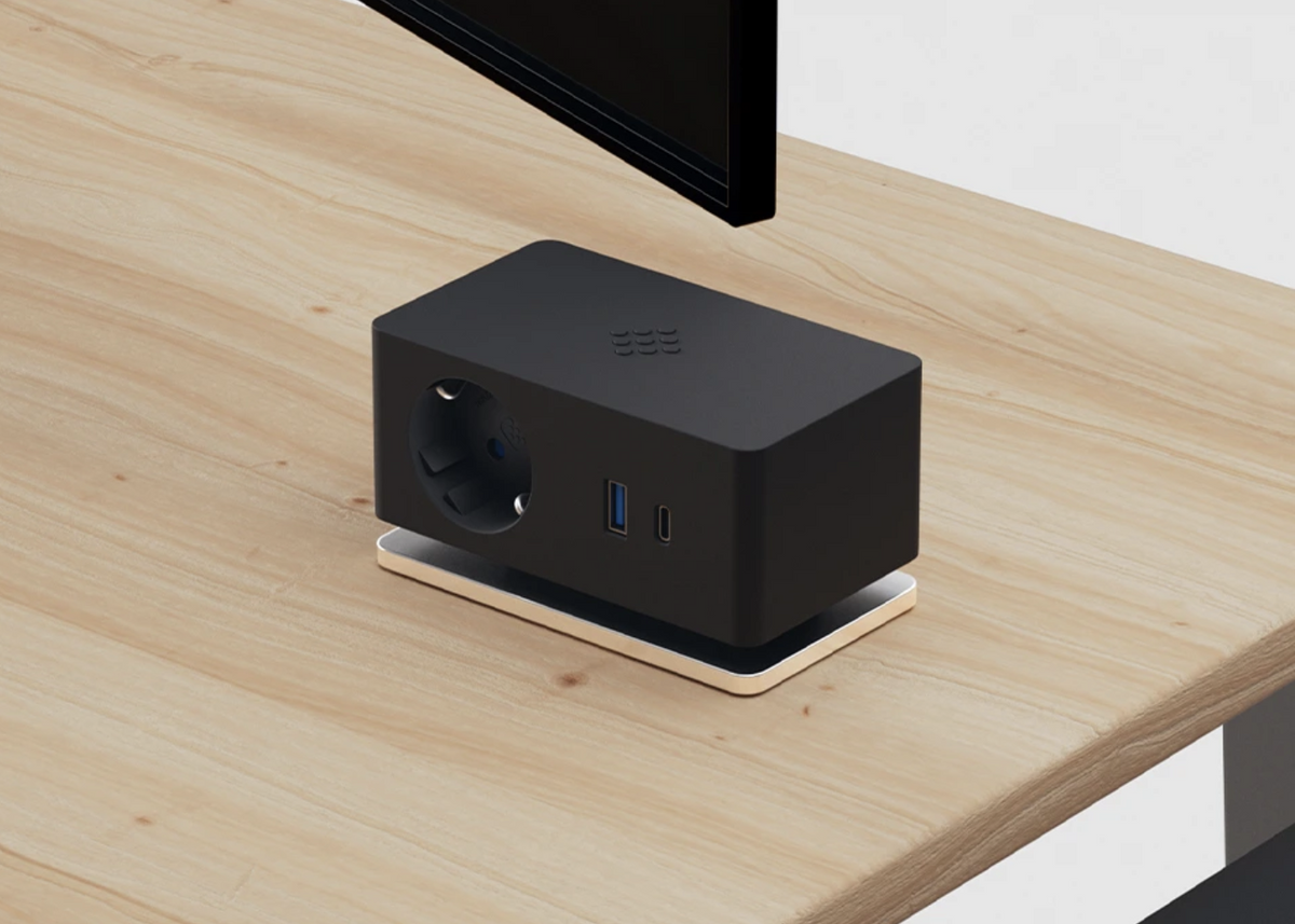 VersaQ White – Media Hub Multimedia de Birou și Stație de Încărcare Wireless Inteligentă | USB A+C
